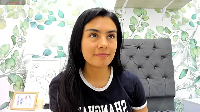 atilanadiaz7 online show from March 2025 08:38:02 PM