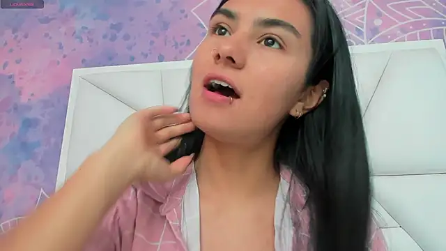 atilanadiaz7 online show from September 2025 04:06:02 PM