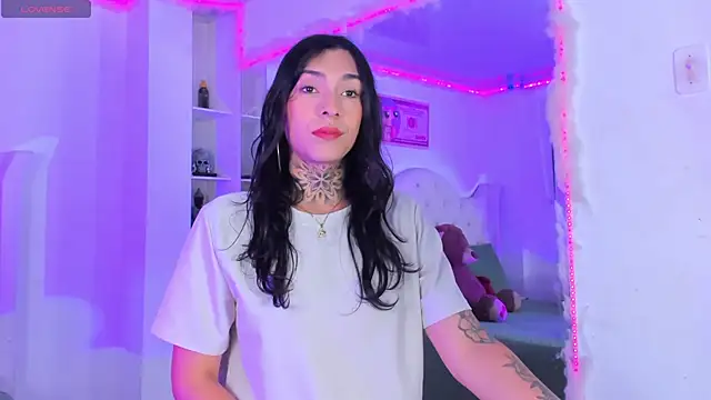 Camila Coxx online show from October 2025 12:00:02 AM