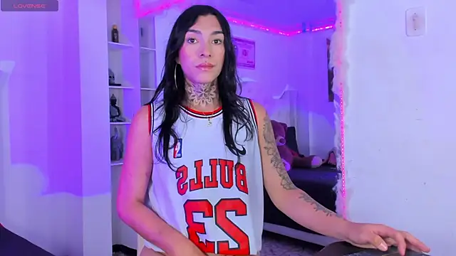 Camila Coxx online show from October 2025 08:08:02 PM