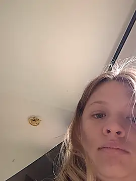 curvycakecutie online show from March 2026 05:14:01 PM