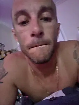 Snapshot of Twin2222 chatting on September 2025 09:25:02 PM Twin2222 online show from September 2025 09:25:02 PM