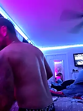 Snapshot of Twin2222 chatting on September 2025 04:41:01 AM Twin2222 online show from September 2025 04:41:01 AM