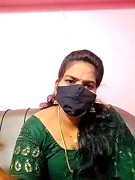 Snapshot of melina214 chatting on October 2025 03:51:02 AM melina214 online show from October 2025 03:51:02 AM