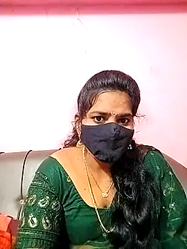 Snapshot of melina214 chatting on October 2025 04:41:02 PM melina214 online show from October 2025 04:41:02 PM
