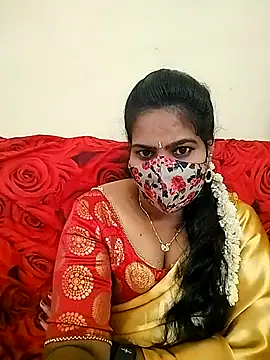 Snapshot of melina214 chatting on April 2026 05:21:02 PM melina214 online show from April 2026 05:21:02 PM