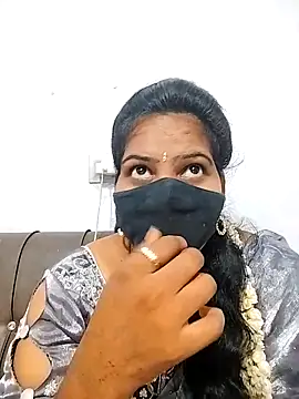 Snapshot of melina214 chatting on March 2026 04:20:02 AM melina214 online show from March 2026 04:20:02 AM