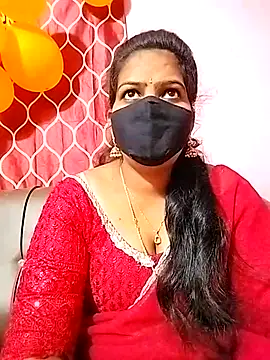 Snapshot of melina214 chatting on February 2025 03:29:01 AM melina214 online show from February 2025 03:29:01 AM