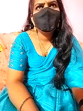 Snapshot of melina214 chatting on January 2025 04:24:01 PM melina214 online show from January 2025 04:24:01 PM