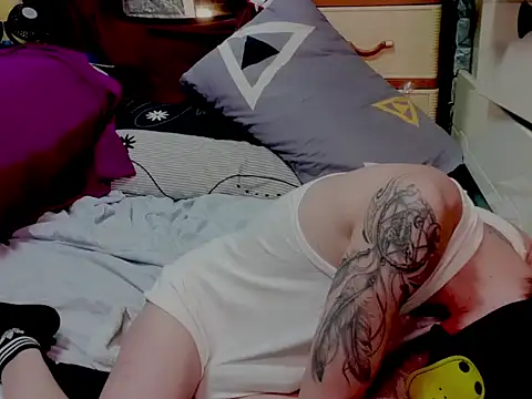 JJjing online show from November 2025 07:34:01 AM