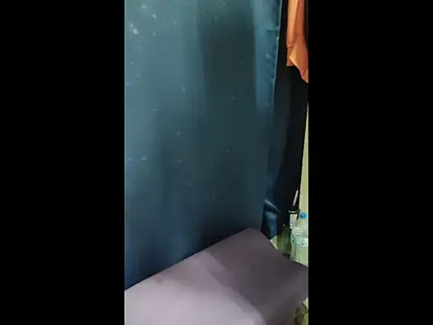 JJjing online show from December 2025 11:44:02 AM