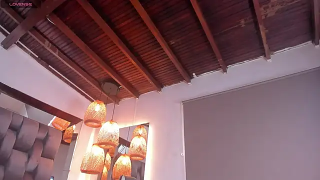 emily-fox online show from April 2026 06:08:02 PM