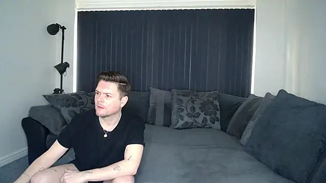 Snapshot of twotwinkhusbandss chatting on March 2025 03:43:01 PM twotwinkhusbandss online show from March 2025 03:43:01 PM