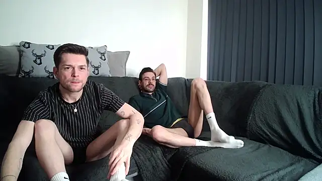 twotwinkhusbandss online show from April 2026 05:49:02 PM