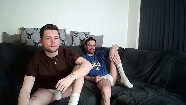 twotwinkhusbandss online show from February 2026 07:57:02 PM