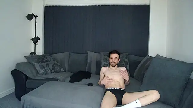 Snapshot of twotwinkhusbandss chatting on March 2025 06:46:01 PM twotwinkhusbandss online show from March 2025 06:46:01 PM