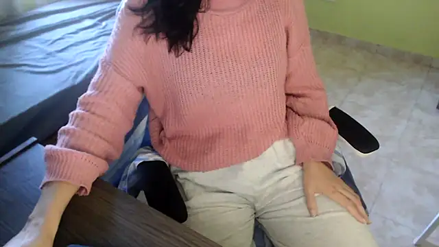 Snapshot of samantha_s69 chatting on October 2025 12:53:02 PM samantha s69 online show from October 2025 12:53:02 PM