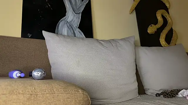 Missy baby online show from April 2026 08:12:02 PM