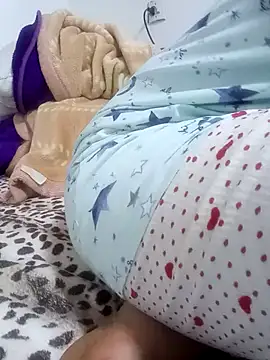 Bombamom online show from February 2026 01:33:02 PM