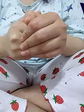 Bombamom online show from March 2026 06:21:01 PM