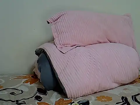 Snapshot of Sonnia_ chatting on May 2026 08:45:01 PM Sonnia online show from May 2026 08:45:01 PM