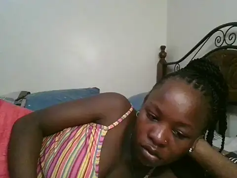 Snapshot of Sonnia_ chatting on February 2025 02:33:02 PM Sonnia online show from February 2025 02:33:02 PM