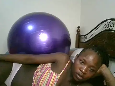 Snapshot of Sonnia_ chatting on February 2025 08:24:01 PM Sonnia online show from February 2025 08:24:01 PM