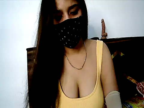 Gloie4u online show from April 2026 12:40:01 PM