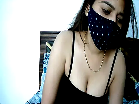 Gloie4u online show from May 2026 12:14:01 PM