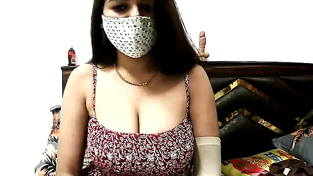 Gloie4u online show from February 2026 10:45:01 AM