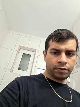 hornny1995 online show from October 2025 04:29:01 PM