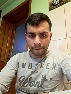 hornny1995 online show from December 2024 01:36:01 PM