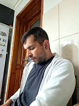 hornny1995 online show from September 2025 12:44:02 PM