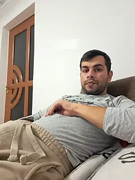 hornny1995 online show from October 2025 07:25:02 PM