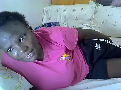 Sweetreena online show from May 2026 03:45:02 PM