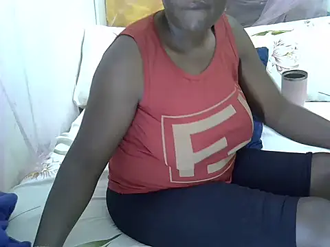 Sweetreena online show from May 2026 03:25:02 AM