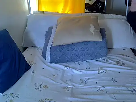 Sweetreena online show from March 2026 06:13:01 AM