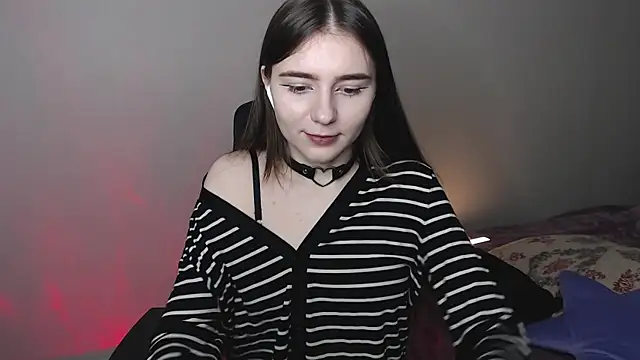 Ava Moore  online show from January 2026 03:27:01 PM