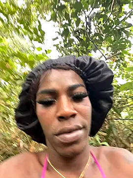 Snapshot of Richchocolatesweet_ chatting on September 2025 12:28:02 PM Richchocolatesweet online show from September 2025 12:28:02 PM