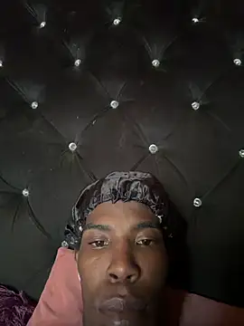 Richchocolatesweet  online show from May 2026 09:37:02 PM