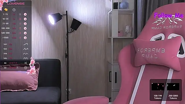 bunny bubble online show from December 2024 09:44:02 PM