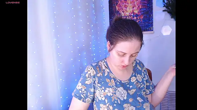 Sakura Green online show from January 2026 12:42:02 PM