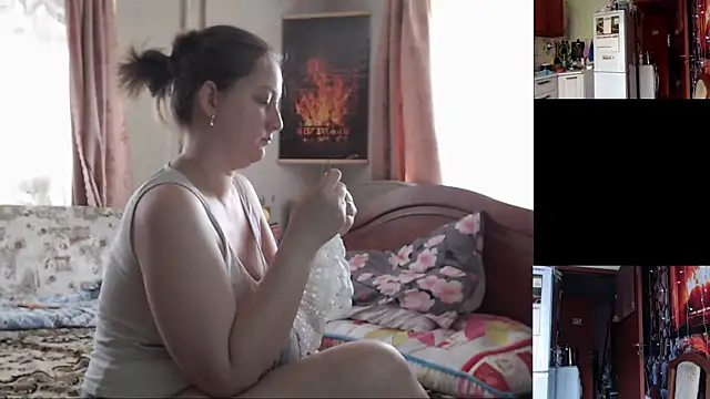 Sakura Green online show from October 2025 12:04:01 PM