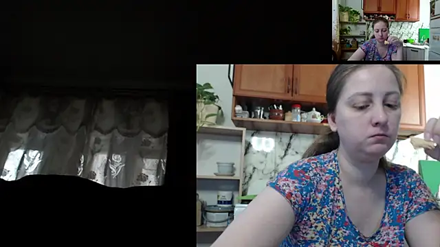 Sakura Green online show from November 2025 06:45:02 AM