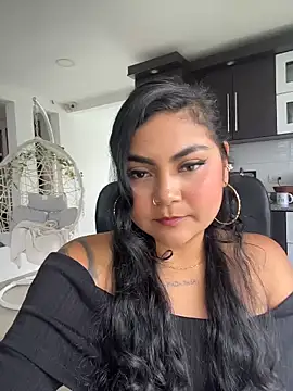 Juli Walker online show from April 2026 02:54:02 PM