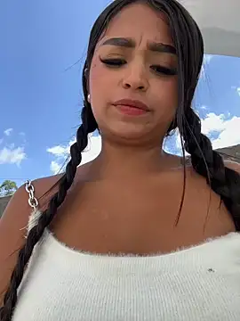 Juli Walker online show from December 2024 03:55:01 PM