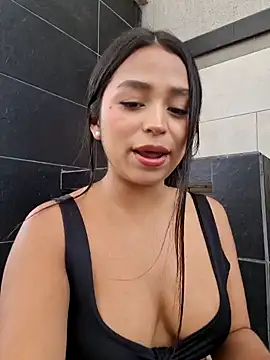 Juli Walker online show from January 2025 02:32:01 PM