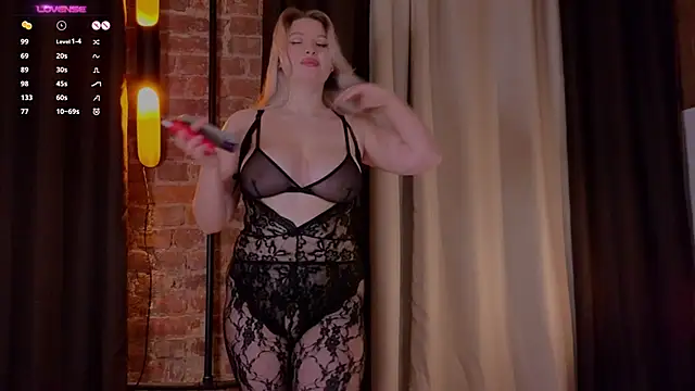 Snapshot of helen_frogg chatting on November 2025 07:47:01 PM helen frogg online show from November 2025 07:47:01 PM