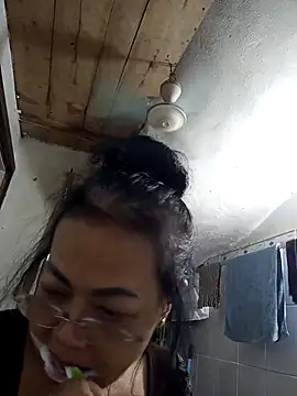 Hotestlove online show from October 2025 10:49:01 AM