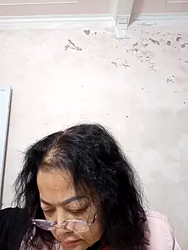 Snapshot of Hotestlove chatting on November 2025 11:30:01 PM Hotestlove online show from November 2025 11:30:01 PM